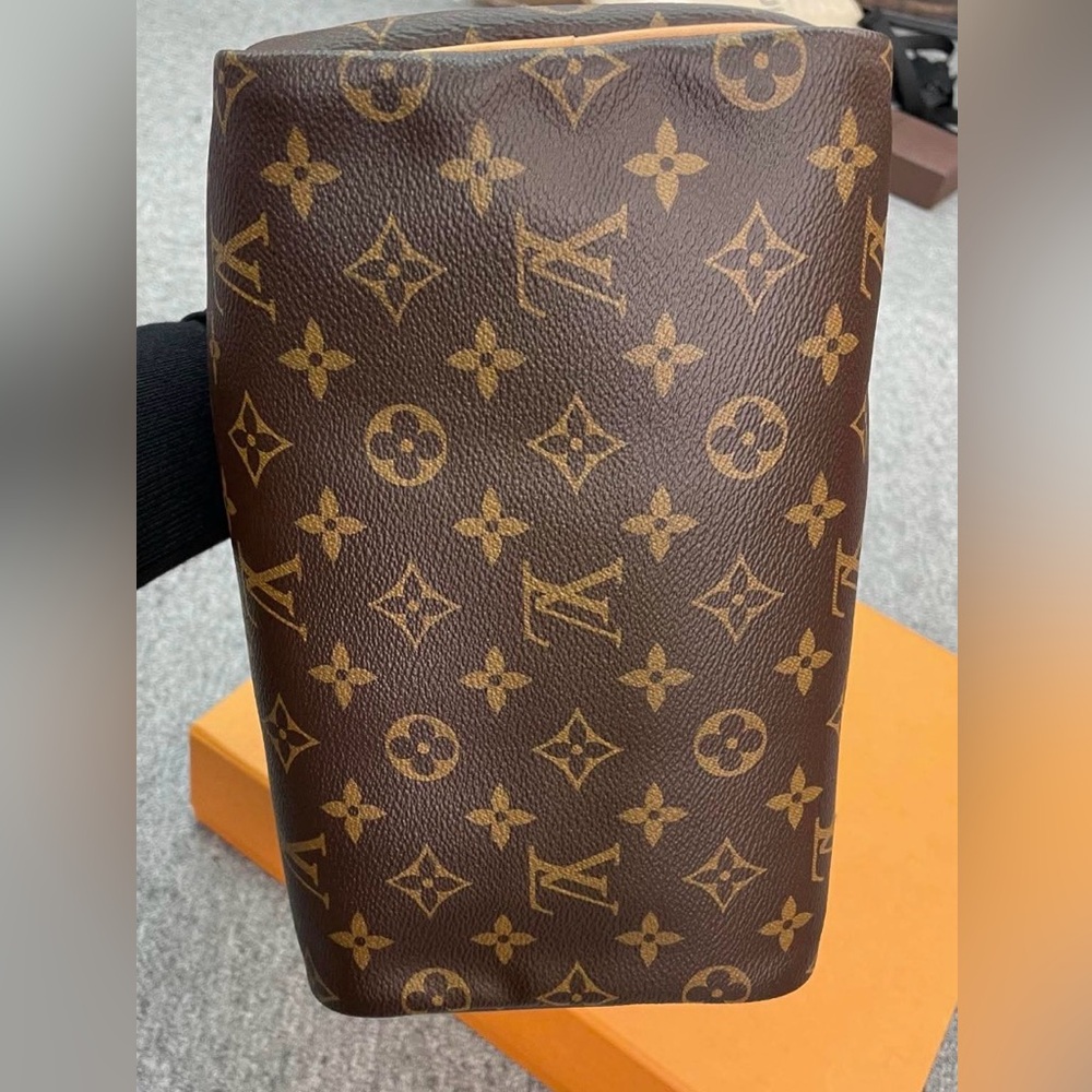 Louis Vuitton Speedy 25 Monogram - Picture 5 of 14